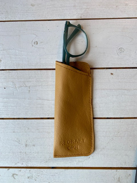 Brille Etui